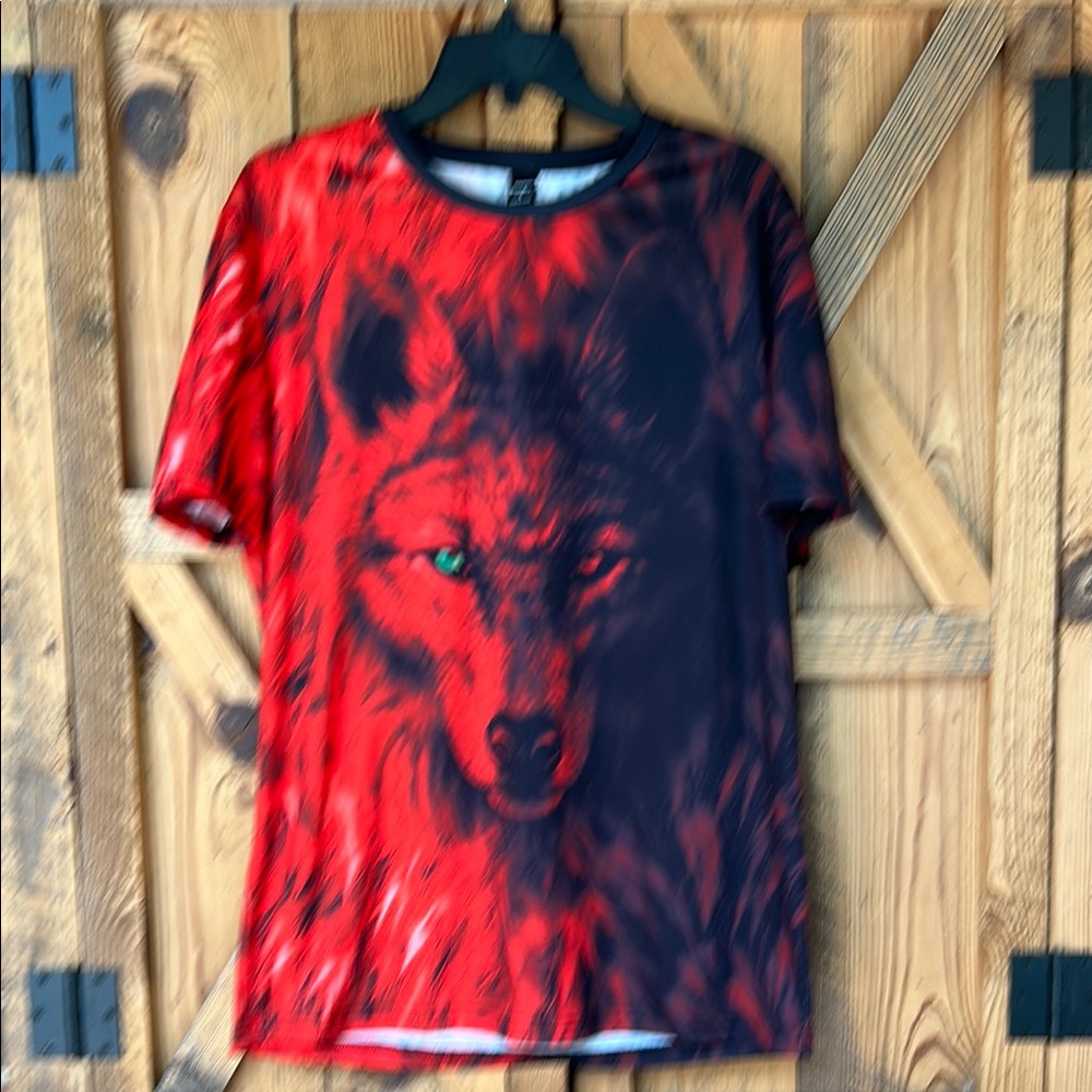 Red Wolf Graphic Tee